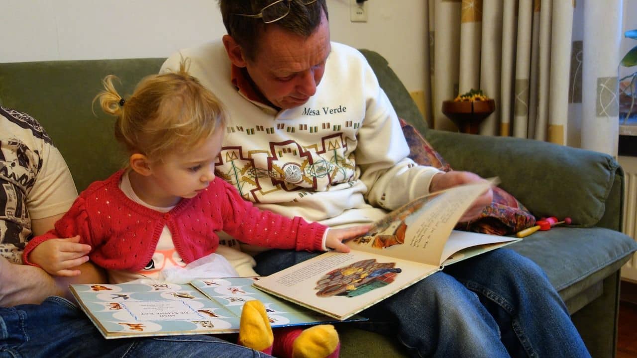 lectura compartida con el abuelo